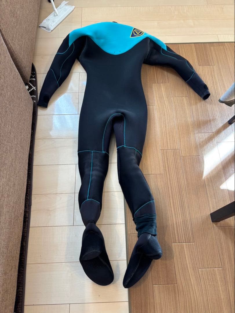 hikaru23a  DOVE3ミリ5ミリドライスーツ