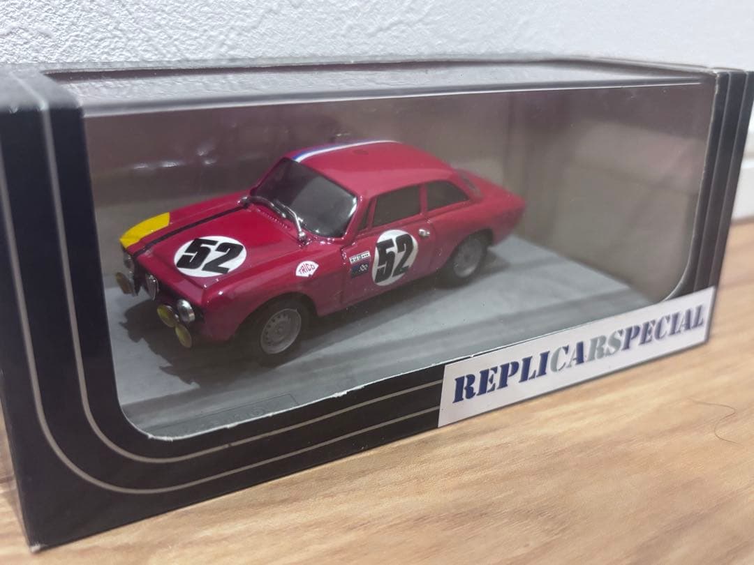 希少 1/43 Larini限定含む MINICHAMPSまとめ売り