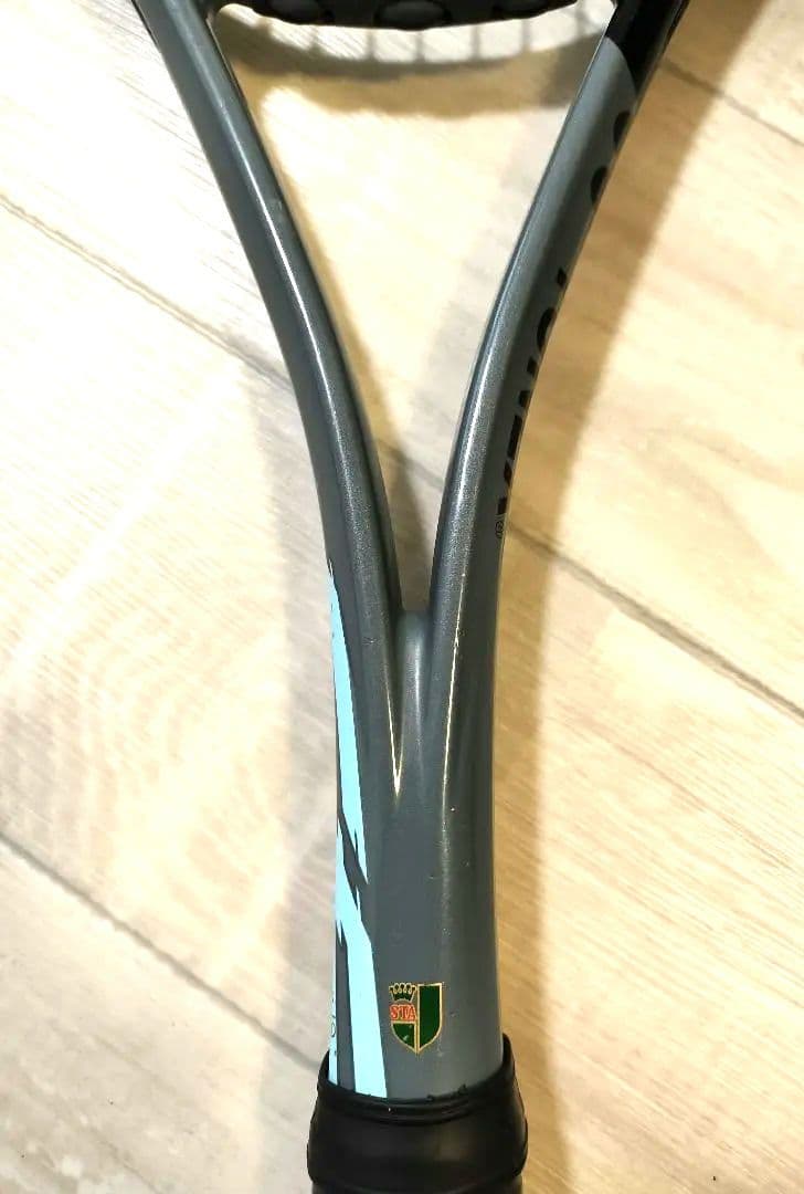 ヨネックス　VOLTRAGE 5S ボルトレイジ5S ソフトテニスラケット。