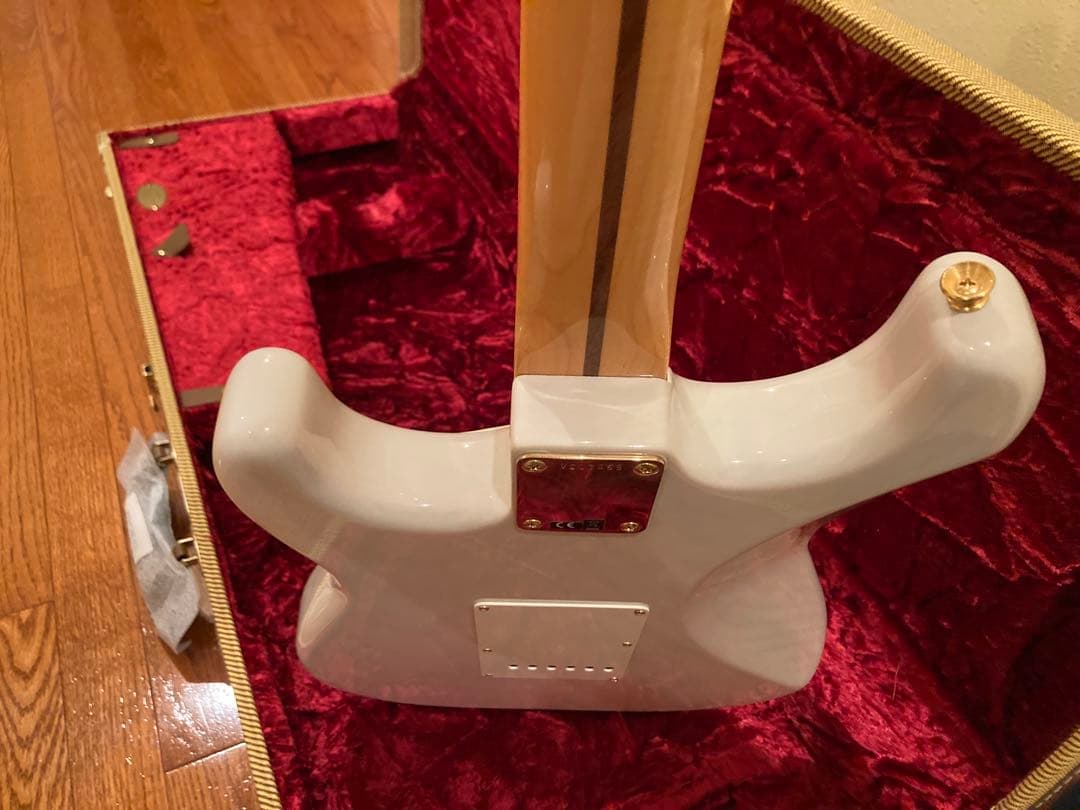 Fenderリミテッドエディションアメリカンオリジナル'50sストラトキャスター