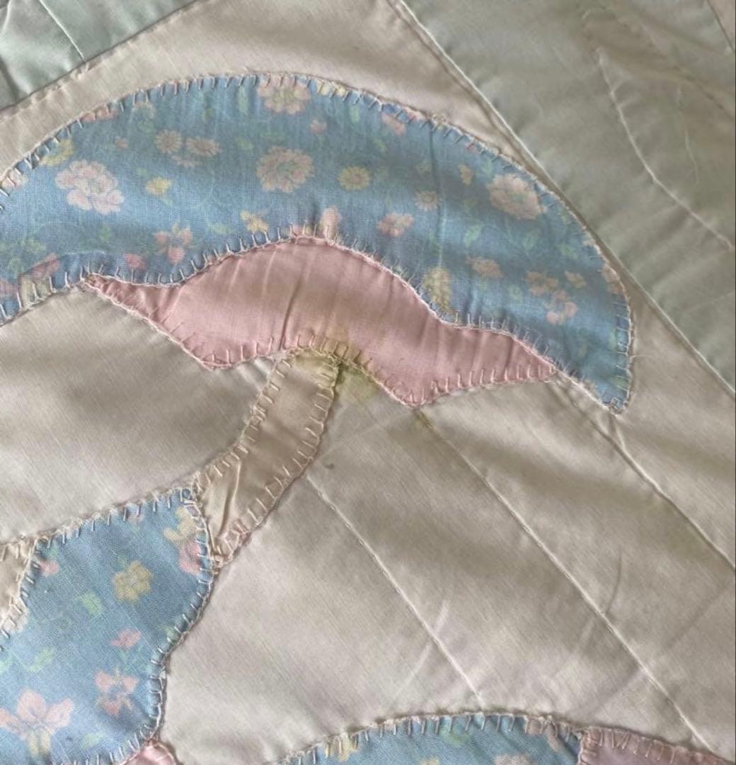 【リメイクにもオススメ】希少　アメリカンヴィンテージキルト　　かなり大きめサイズ