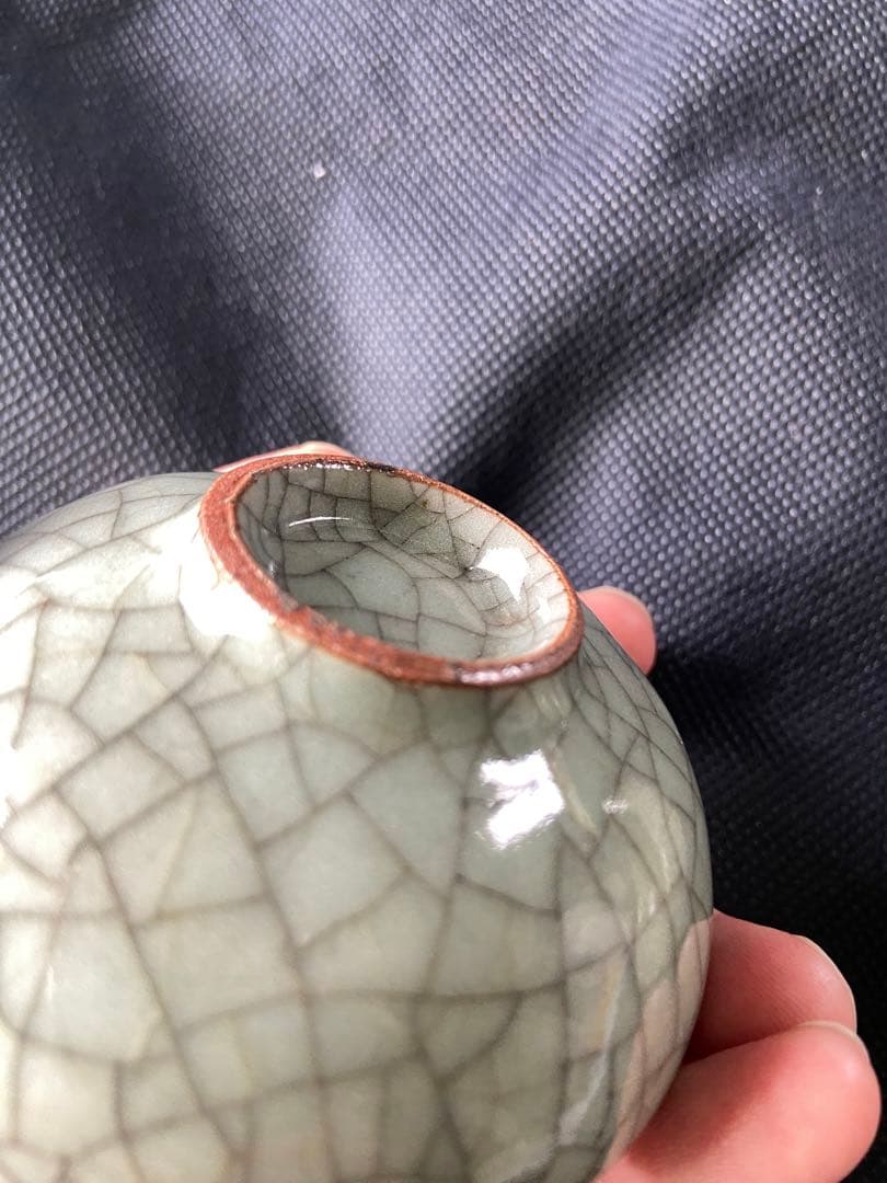 中国古美術品　清の時代　青磁　哥窯　茶盃　2客