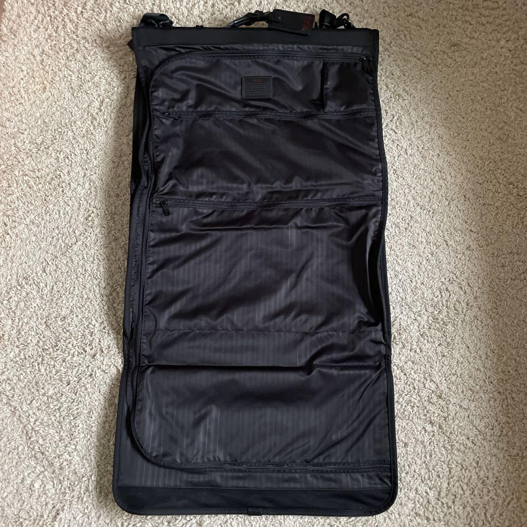 【極美品】TUMI ガーメントケース トライフォールド 22133DH ブラック