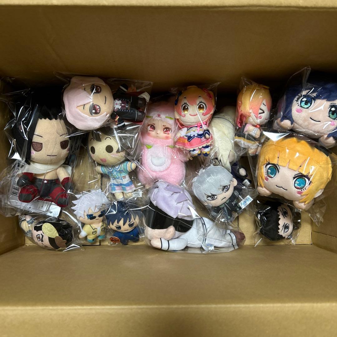 キャラクターグッズまとめ売り　漫画　アニメ　グッズ　セット　おまとめ　330個