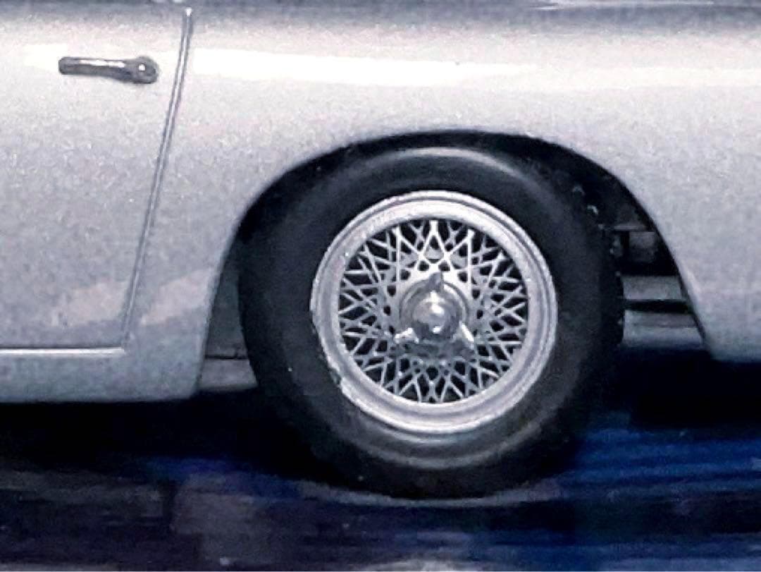 未使用 美品 ミニチャンプス ボンドカー 1/43 アストンマーチン DB5