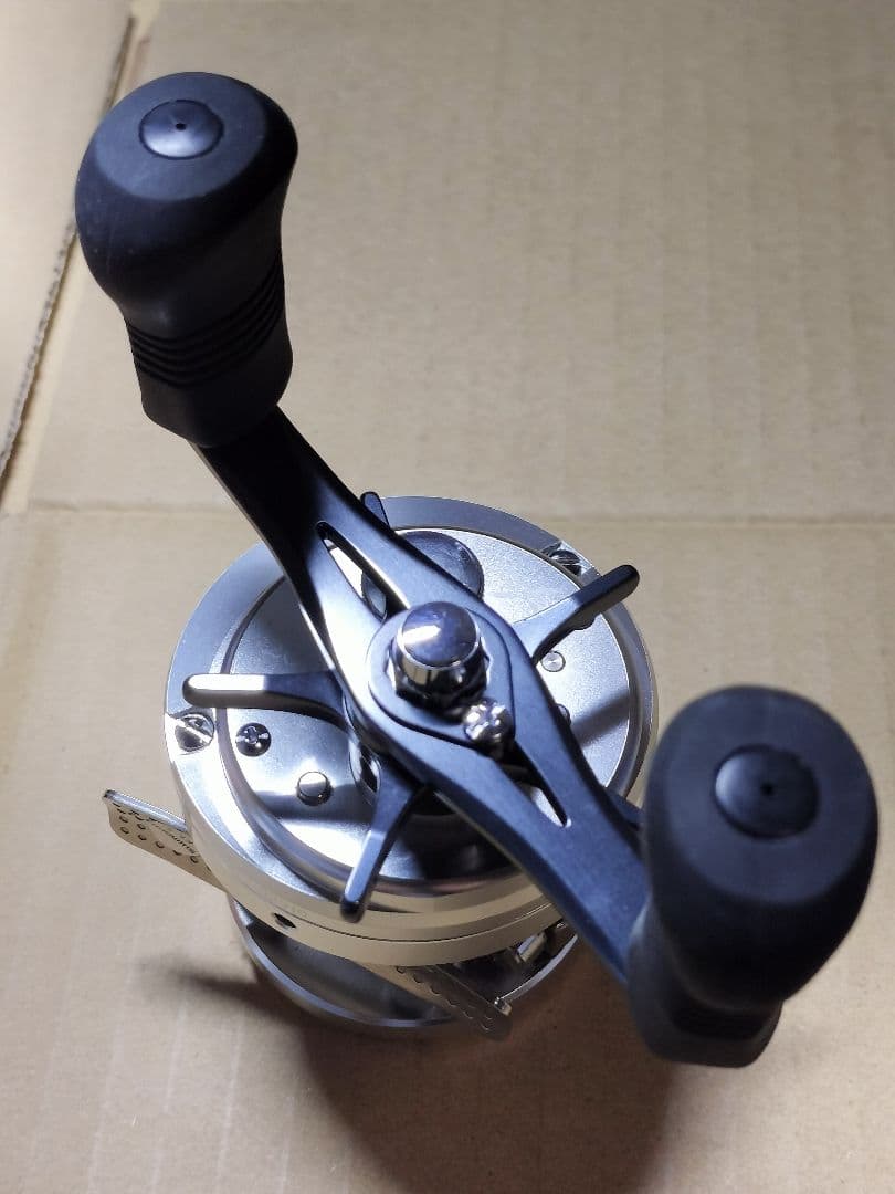 SHIMANO OCEA CALCUTTA 200PG ベイトリール　シマノ