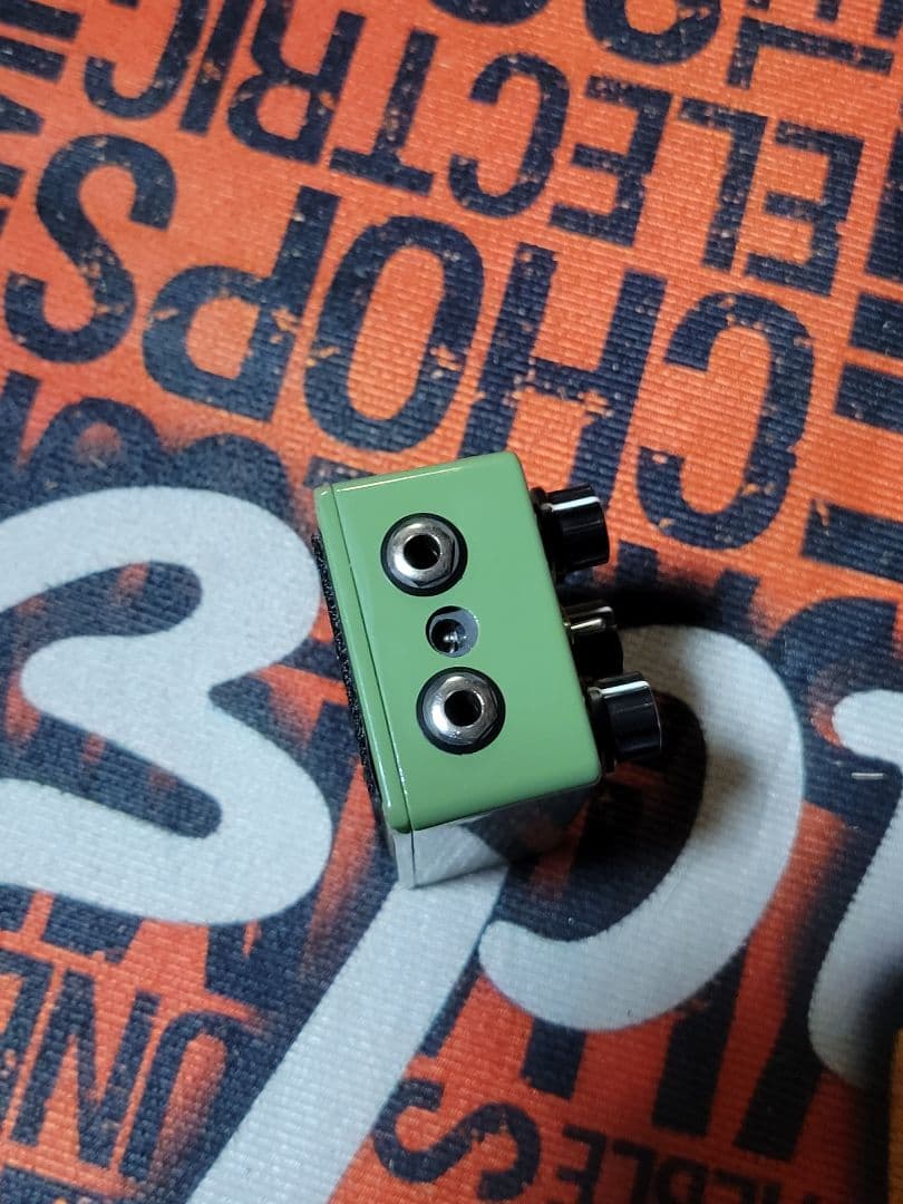 ギター EarthQuaker Devices Plumes