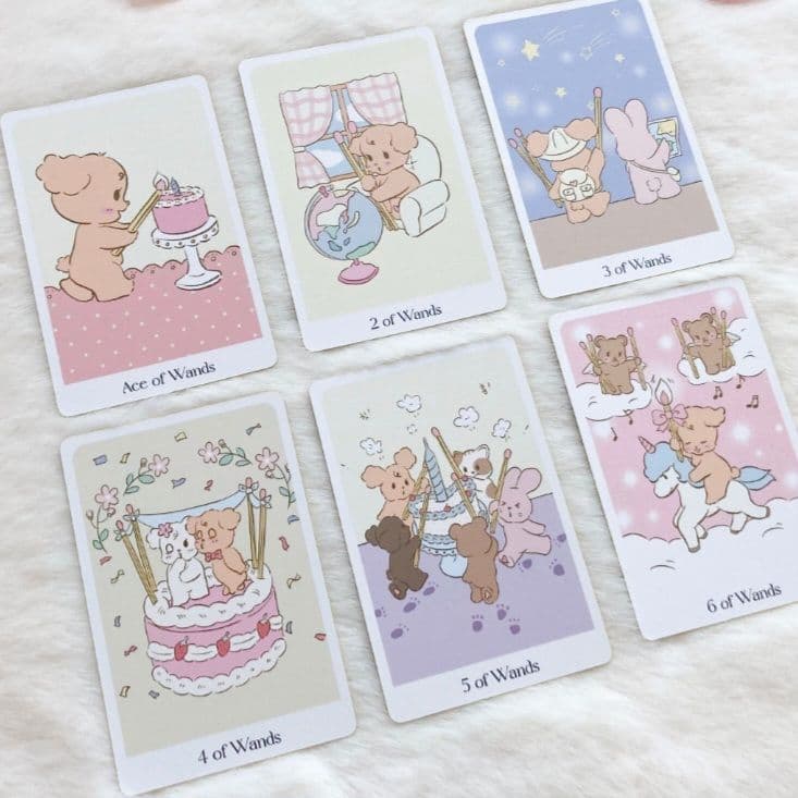 新品 メルヘンな世界 わんわんタロット 全78枚 クリームイエローエッジ