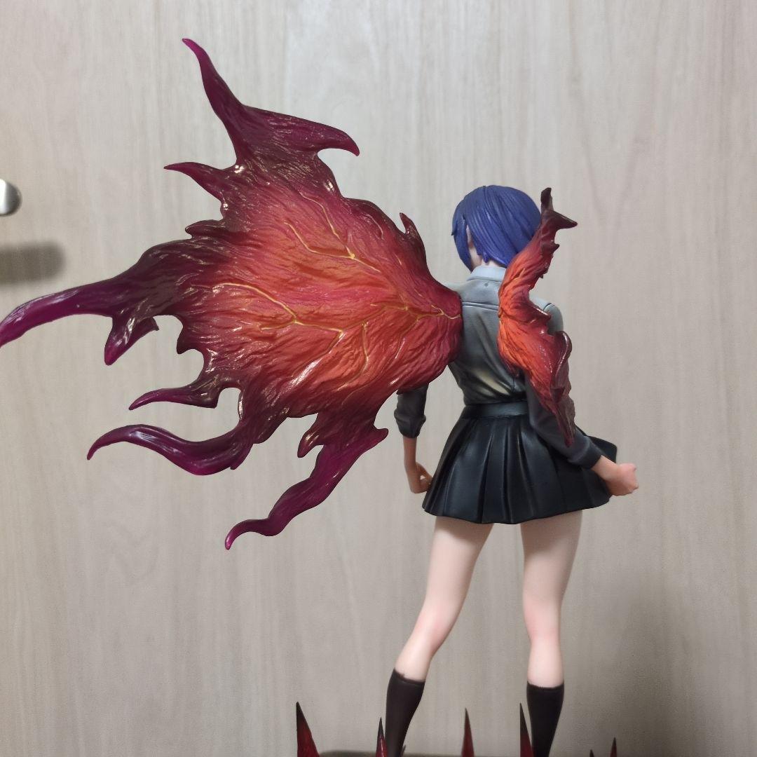① 東京喰種　霧嶋董香　トーカ　フィギュア　海外製　約40cm