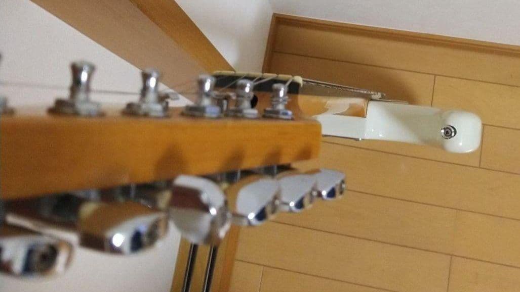 フォトジェニック　ストラトキャスター　初期ロゴ　　弾きやすい