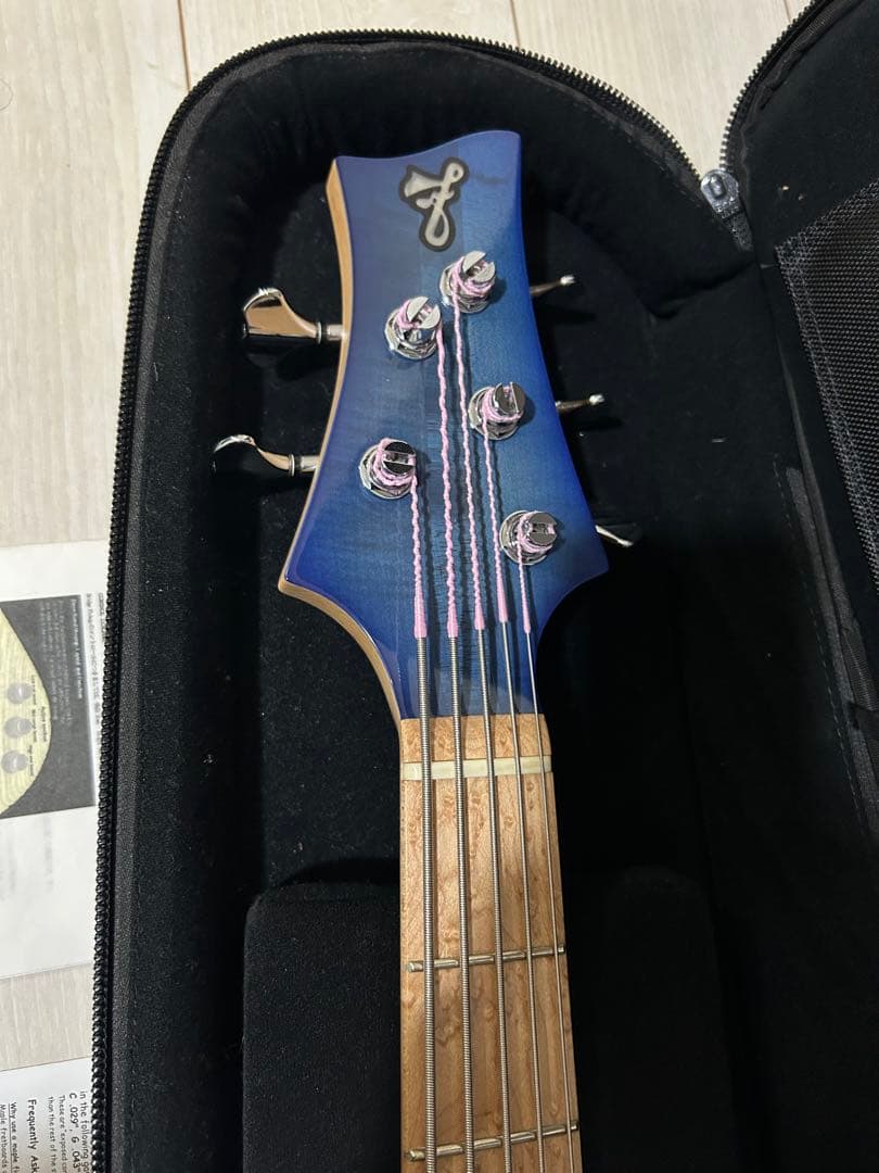 ベース F-bass BN5