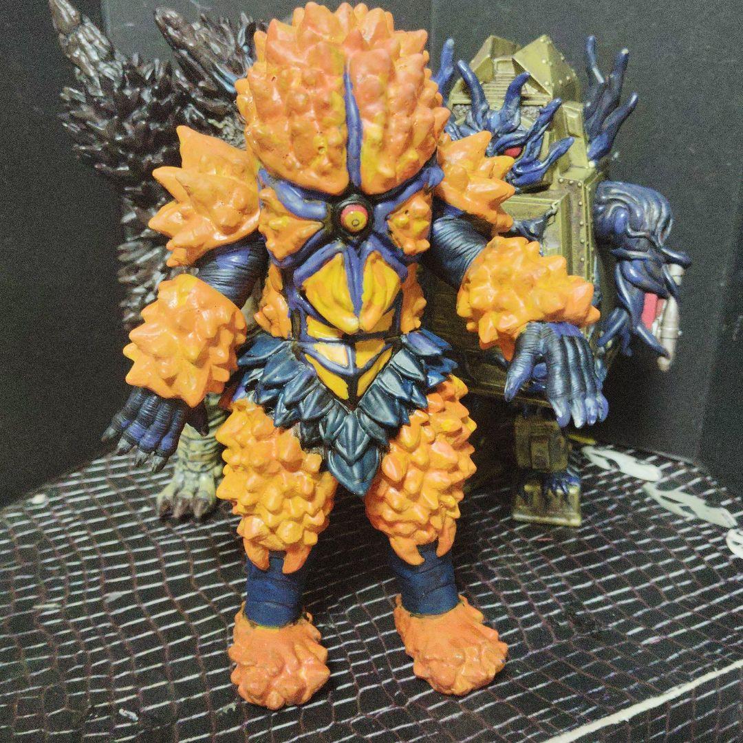 上野淳子ウルトラ怪獣旧型セット