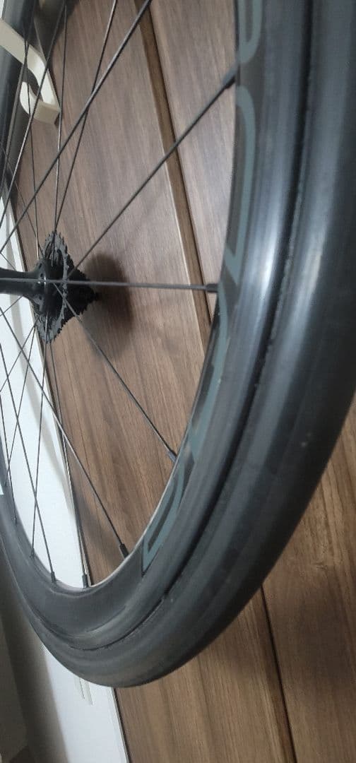 チューブラーカーボンホイール　tufo carbona30