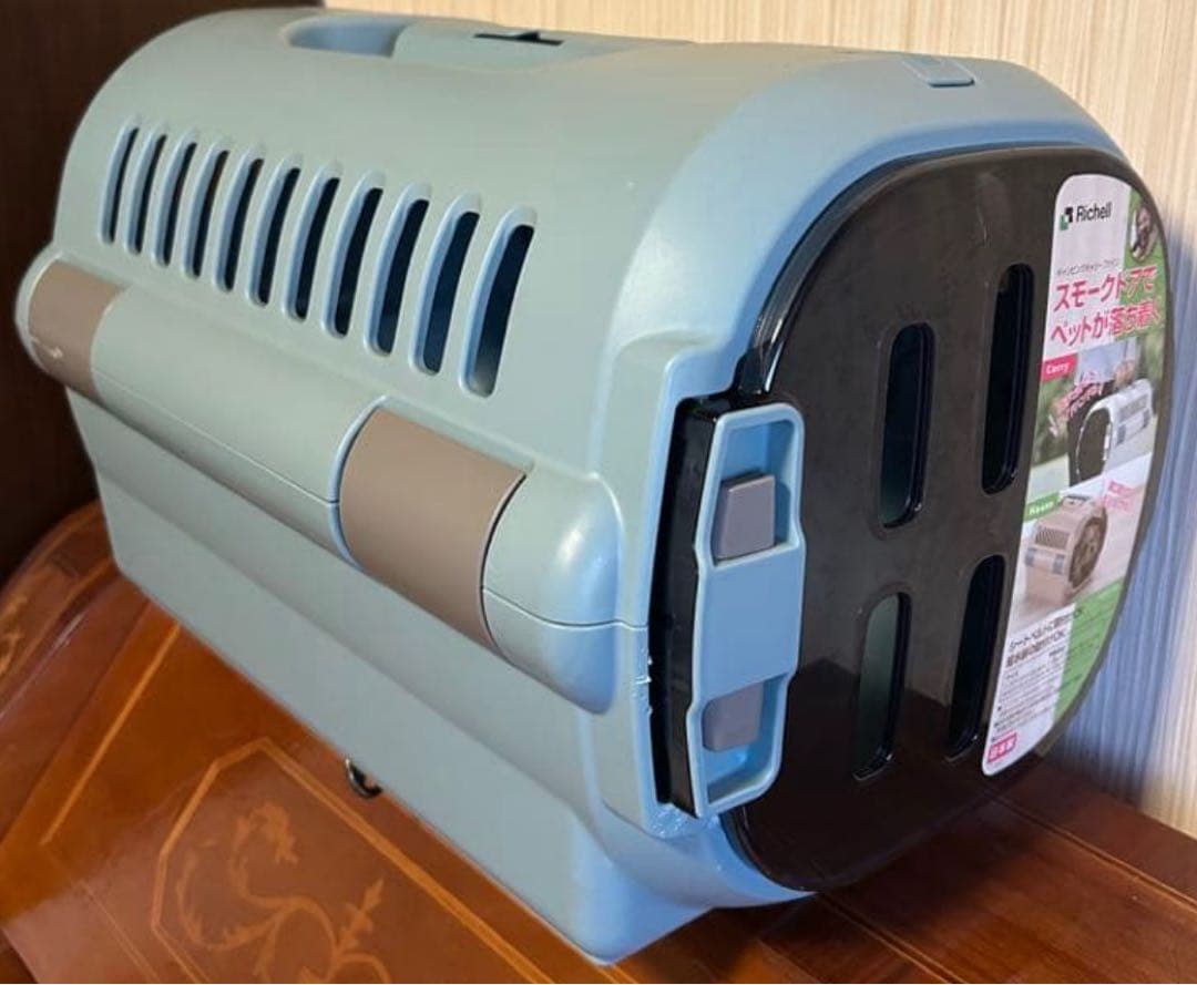 【新品未使用❣️】青いポリカーボネート犬猫ペットキャリーケース