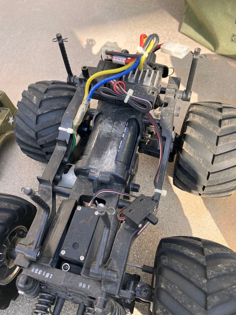 タミヤ ワイルドウイリー2 バッテリー3本　急速充電器付き