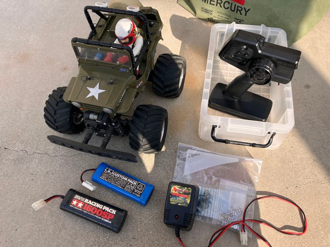 タミヤ ワイルドウイリー2 バッテリー3本　急速充電器付き