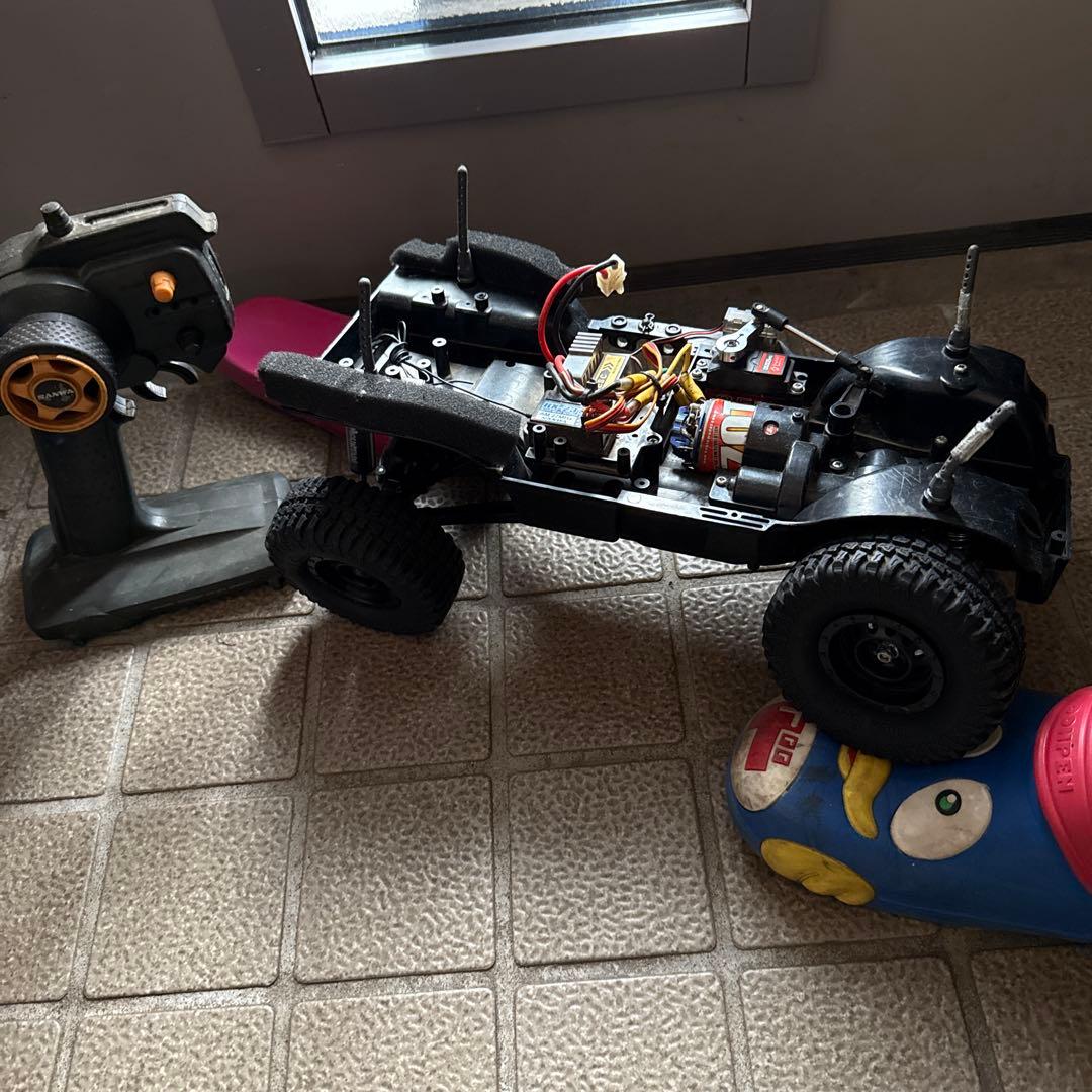 オフロードラジコンカー ブラシモーター付き