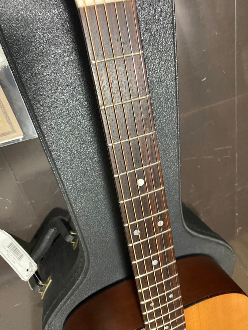 アコースティックギター　martin