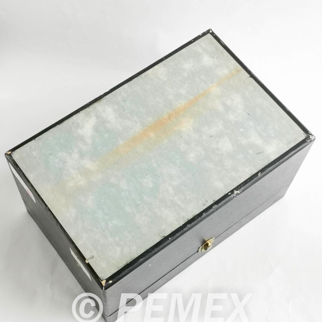 ボヘミア クリスタルガラス 花瓶 トルコ製 箱付き