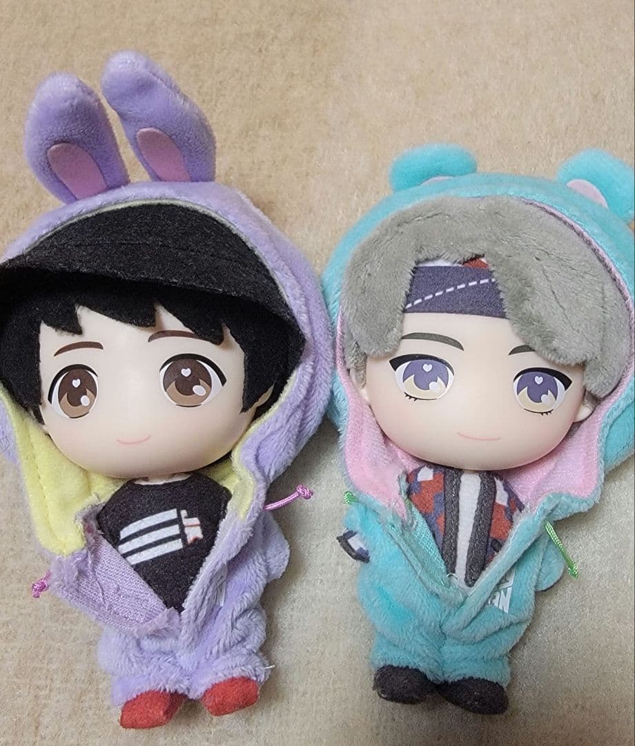 出品最終★HOODIEFiGU TinyTAN 　プレミアムバンダイ