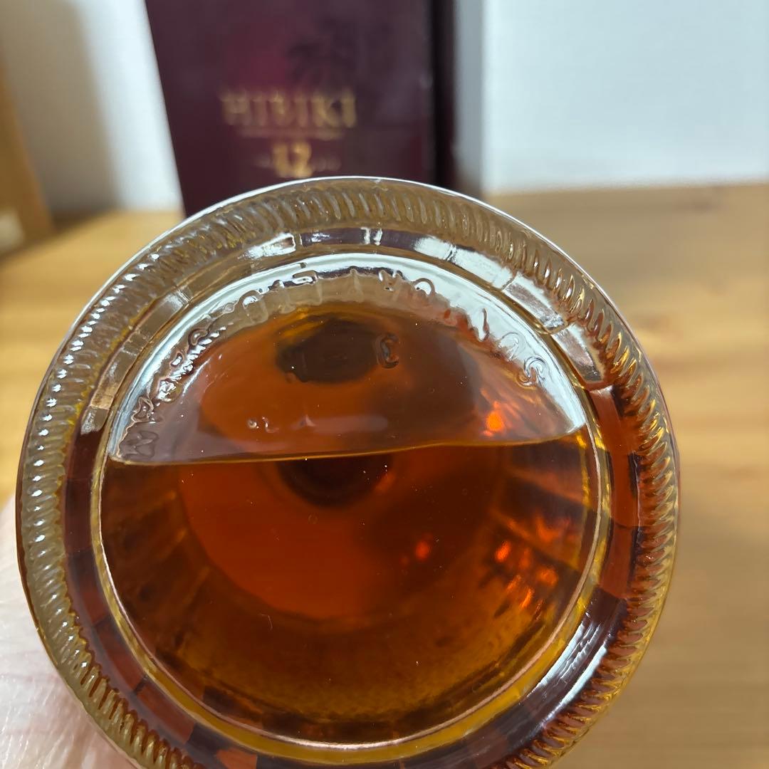 サントリーウイスキー　響12年　700ml 箱付き　未開栓