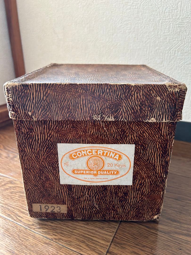 コンサーティーナ