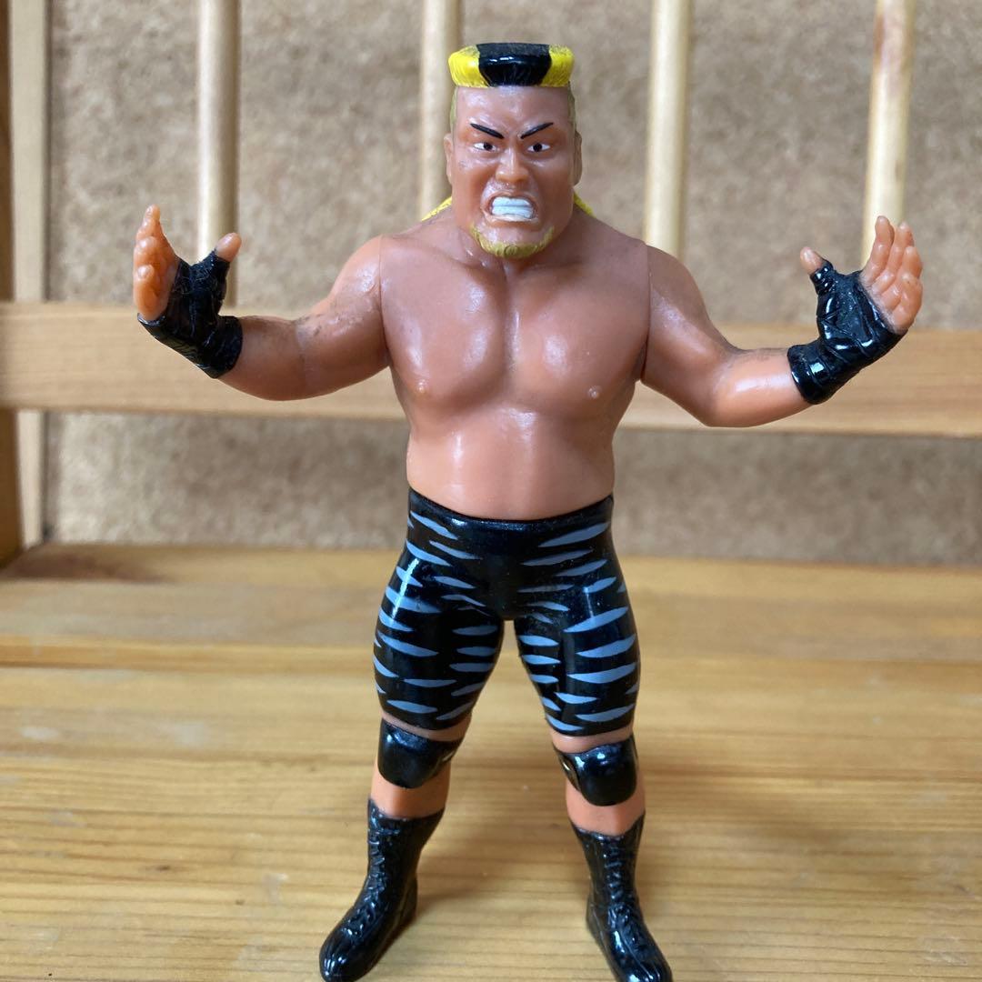 ハズプロWWFプロレスフィギュアランディ・サベージ　 ビックボスマン