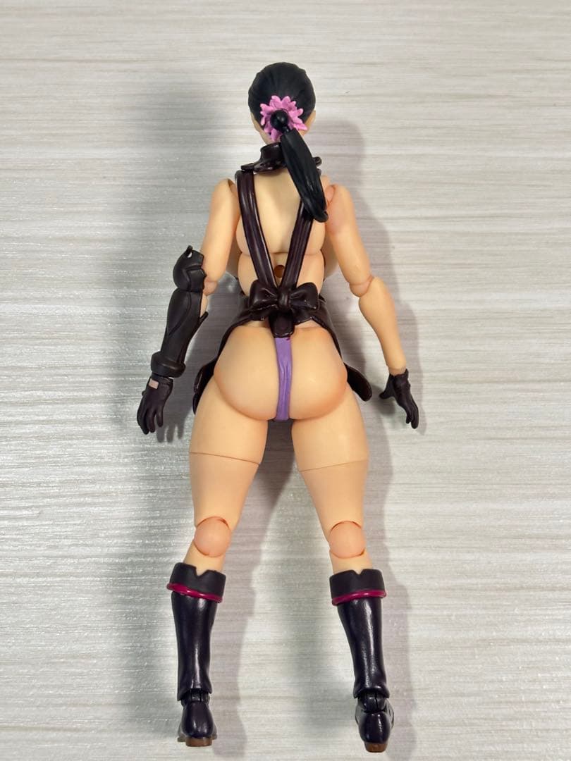 リボルテック 武器屋カトレア クイーンズブレイド アクションフィギュア