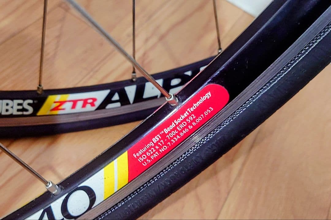 Stan's NOTUBES ZTR ALPHA340 ＋ DURA-ACE