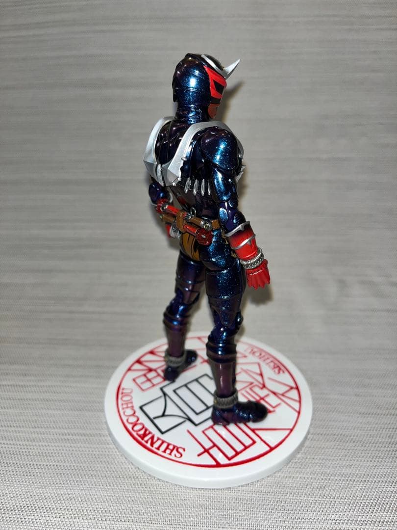 S.H.Figuarts（真骨彫製法） 仮面ライダー響鬼 10th Ver＆鬼爪