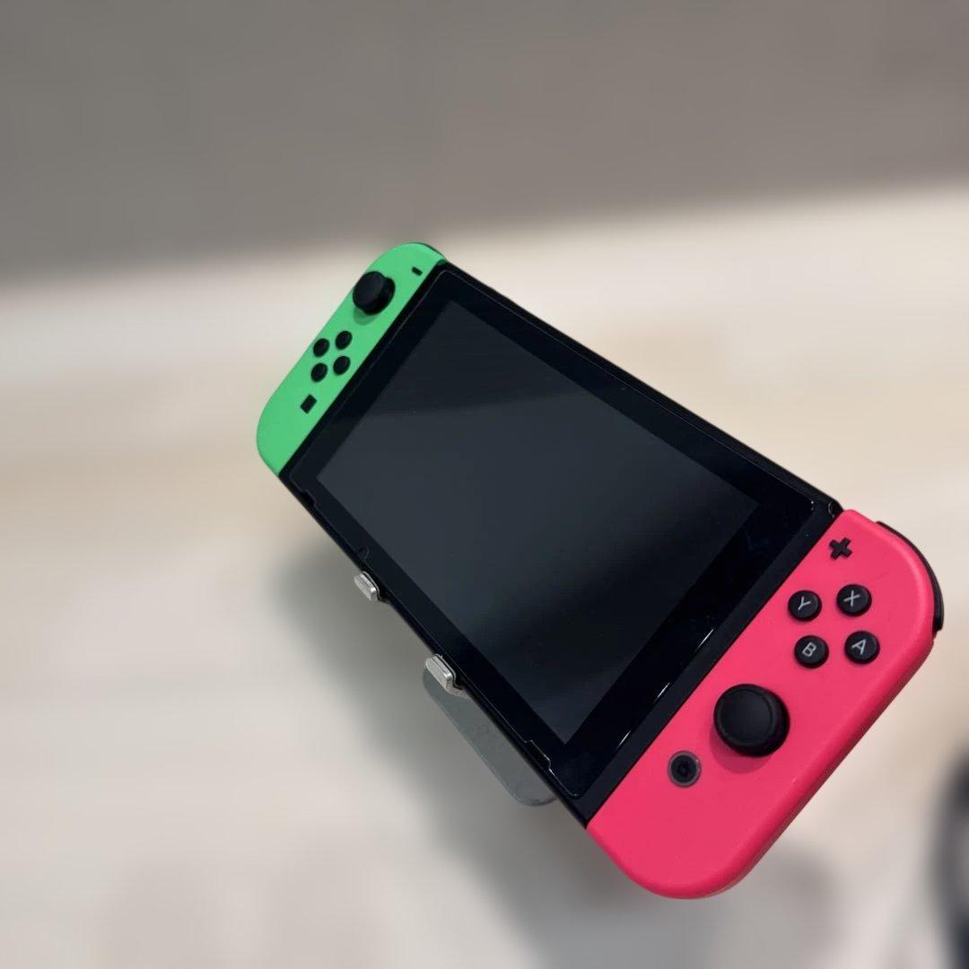 Nintendo Switch本体　ジョイコン4個+コントローラー付き