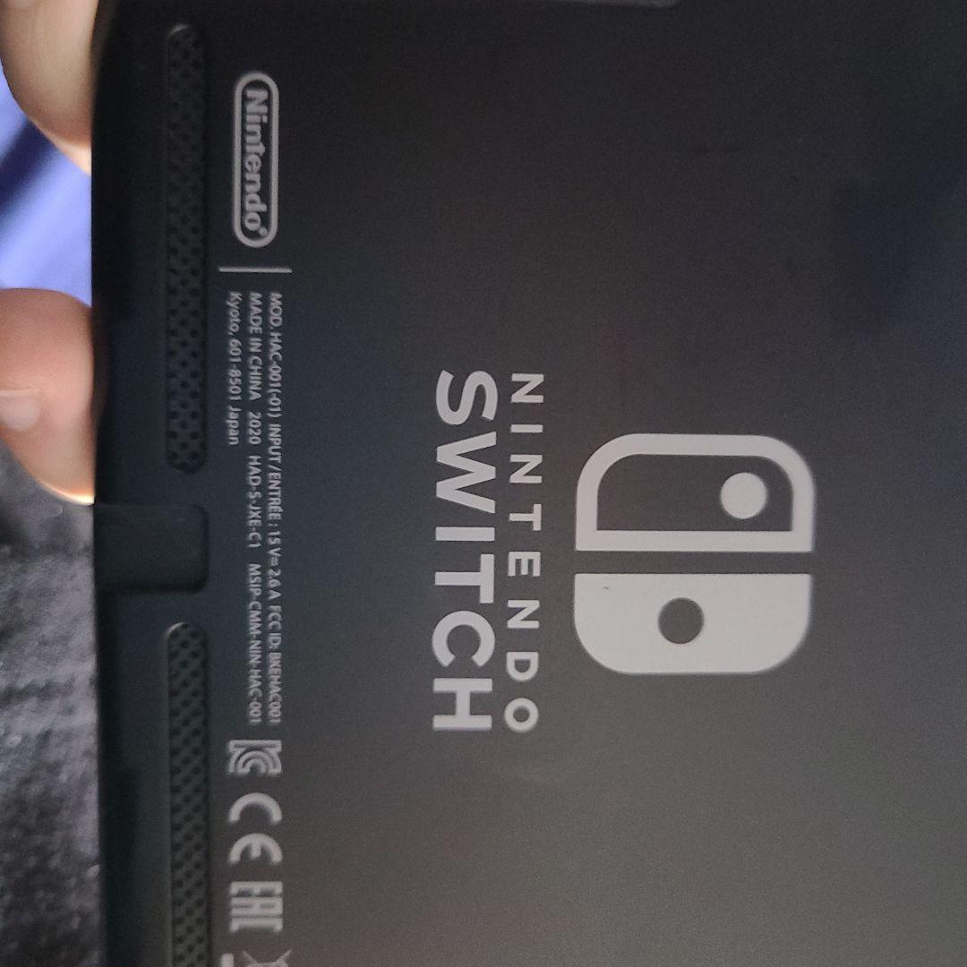 Nintendo Switch 本体 + コントローラー（ジャンク）