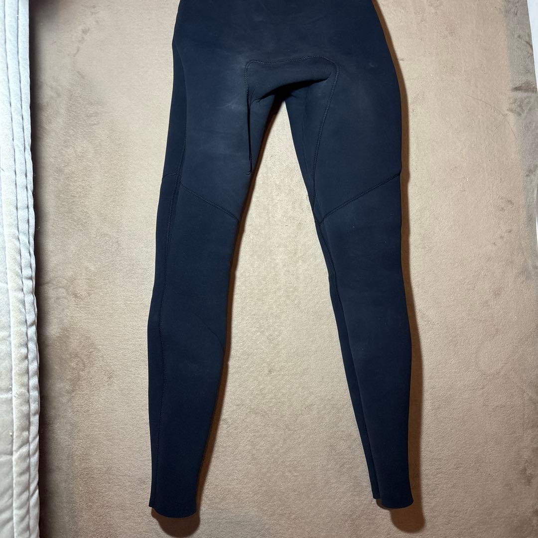 たけ.•*¨*✿ 　billabong ウエットスーツ