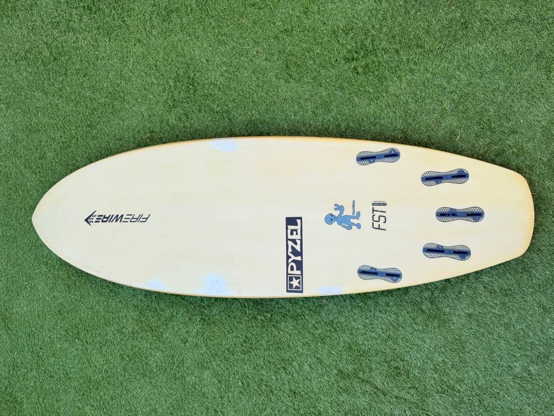 【シェイプ工場で全て補修済み】ファイヤーワイヤーサーフボード　パイゼリアン