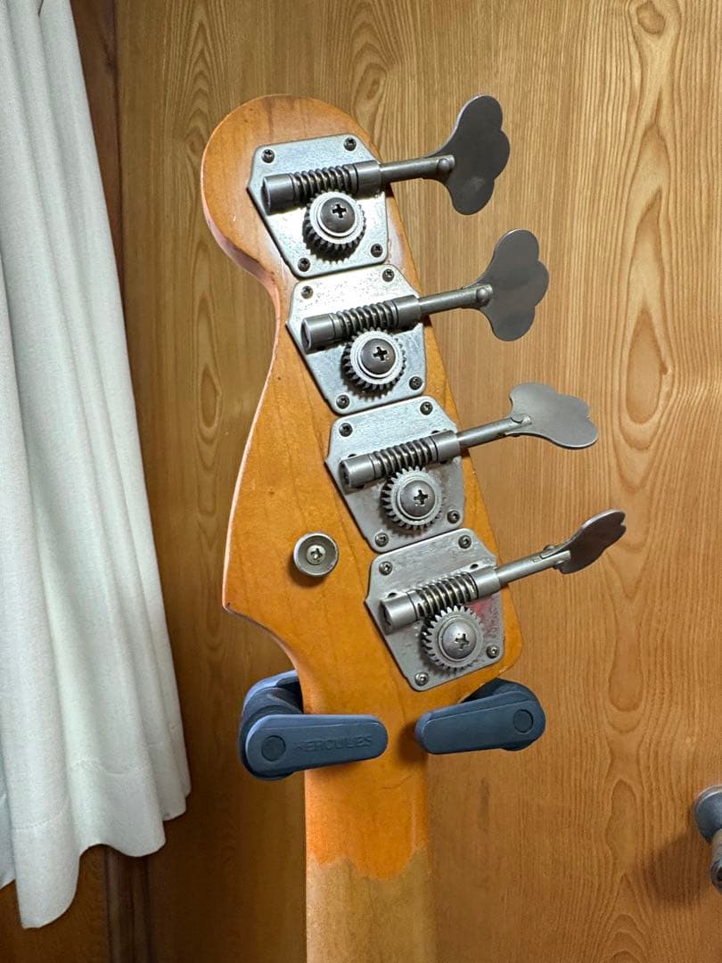 1990年FenderUSA American Vintage bass 62