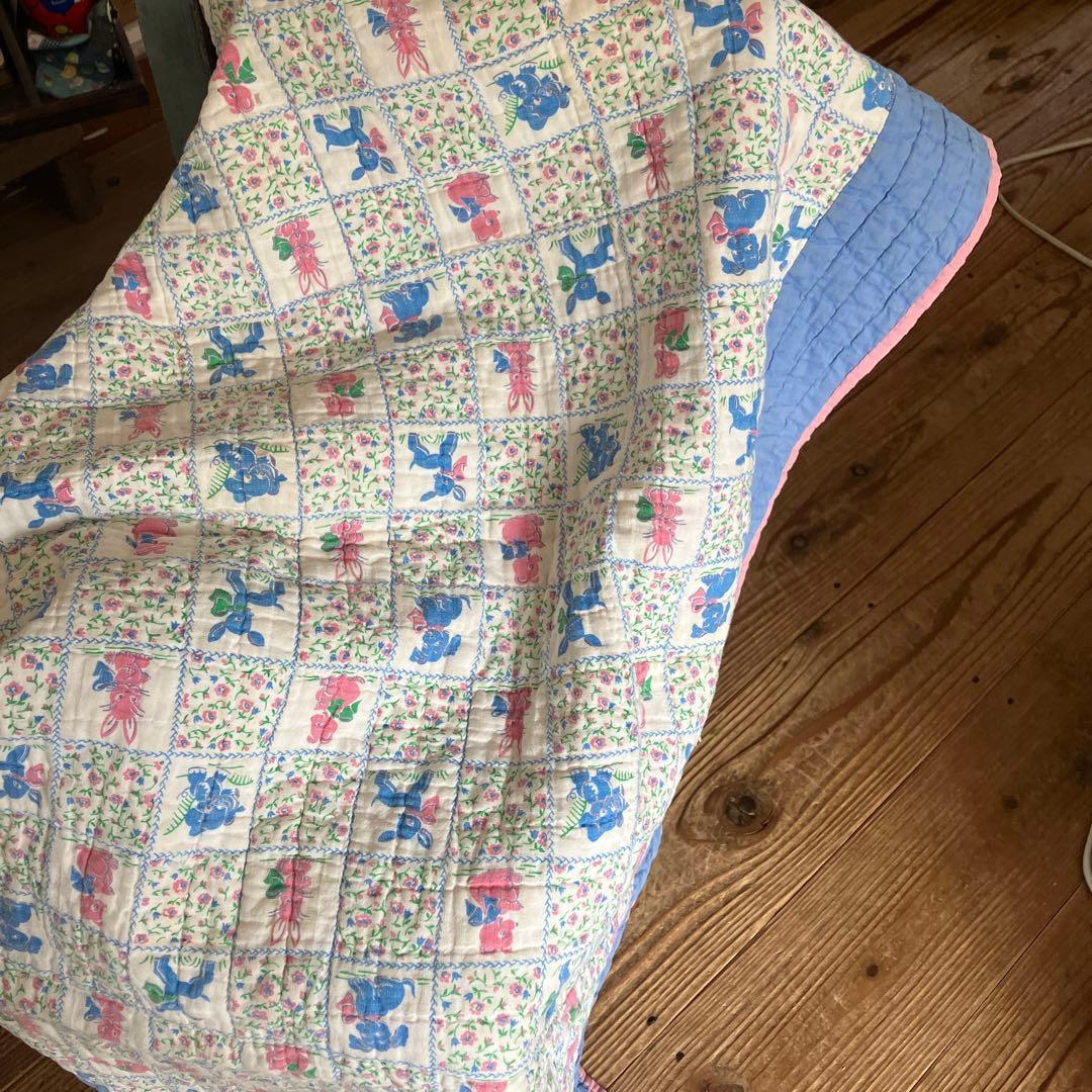 ビンテージフィードサックアニマルUSA99×124 ハンドステッチ ベビーキルト