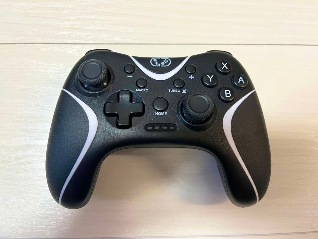 【破格】任天堂Switch有機EL　カバー＋コントローラー2つおまけつき