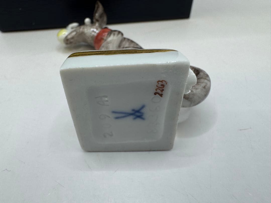 極美品 Meissen マイセン 干支シリーズ 犬　いぬ　フィギュリン
