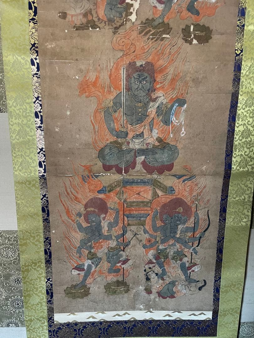 江戸(倉庫)稀少 古い 仏画 明王像 肉筆掛け軸 時代 仏教美術 仏教版画