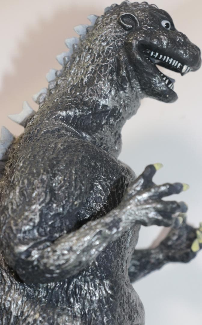 ゴジラ（１９５４年版）フィギャー　全高：約２６㎝　完成品　中古品