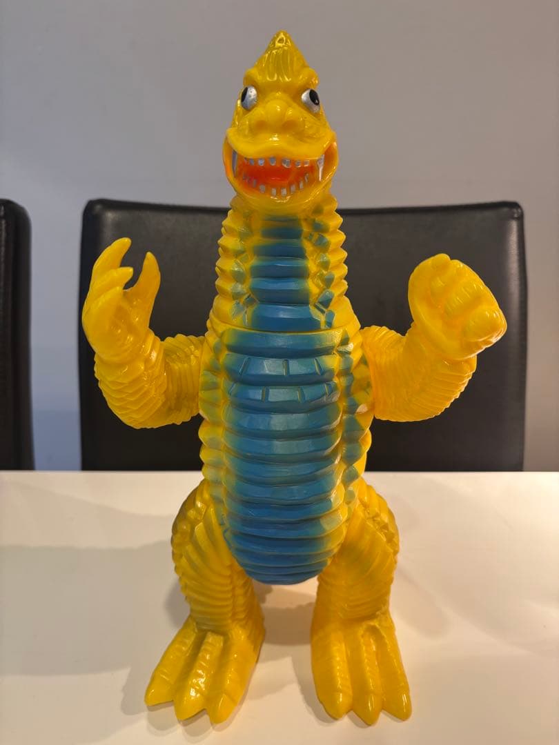 【希少レア】ブルマァク　ジャイアント　レッドキング　ソフビ