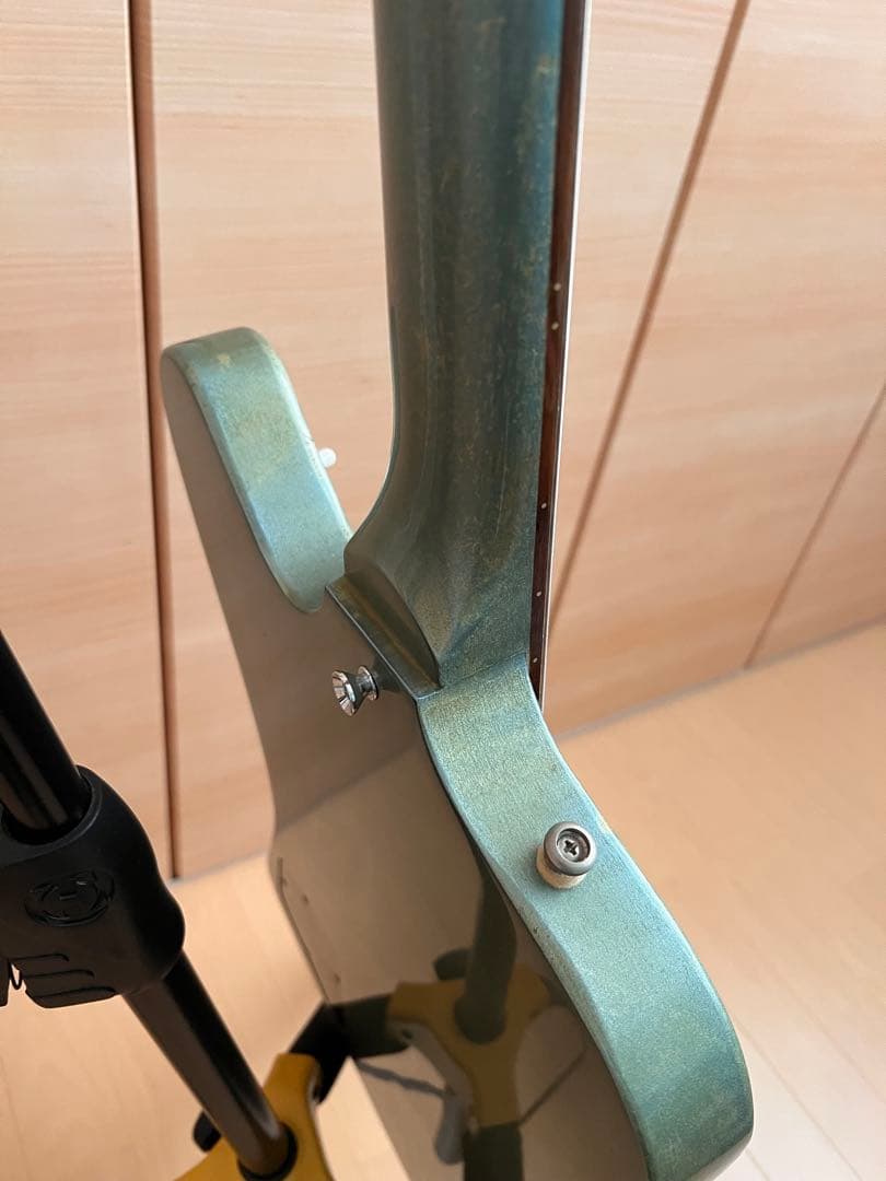 ギター EPIPHONE PELHAM BLUE FIREBIRD