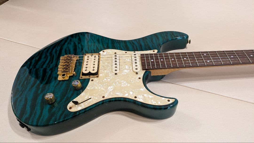 ギター Yamaha Pacifica 812WX