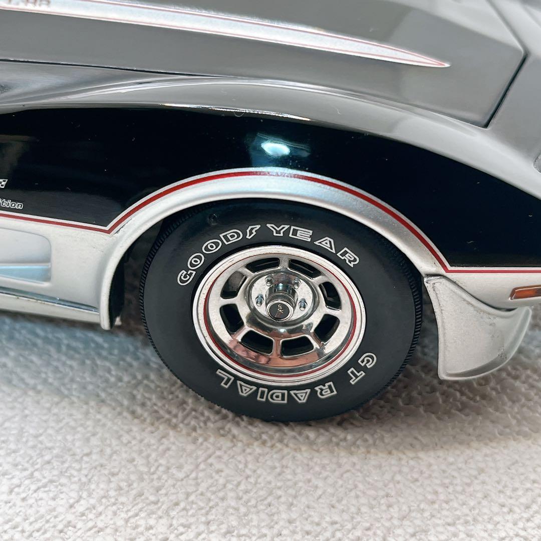 シボレー・コルベット　インディペースカー　1978 1/18　UT