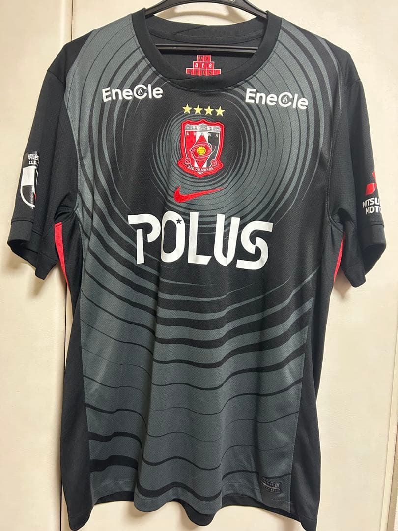 浦和レッズレプリカユニフォームXLサミュエル・グスタフソン選手サイン入り