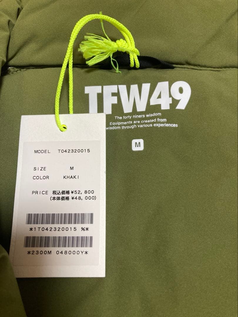 新品未使用 MサイズTFW49 カーキ ゴルフ ジャケット 防寒 ダウン 秋冬