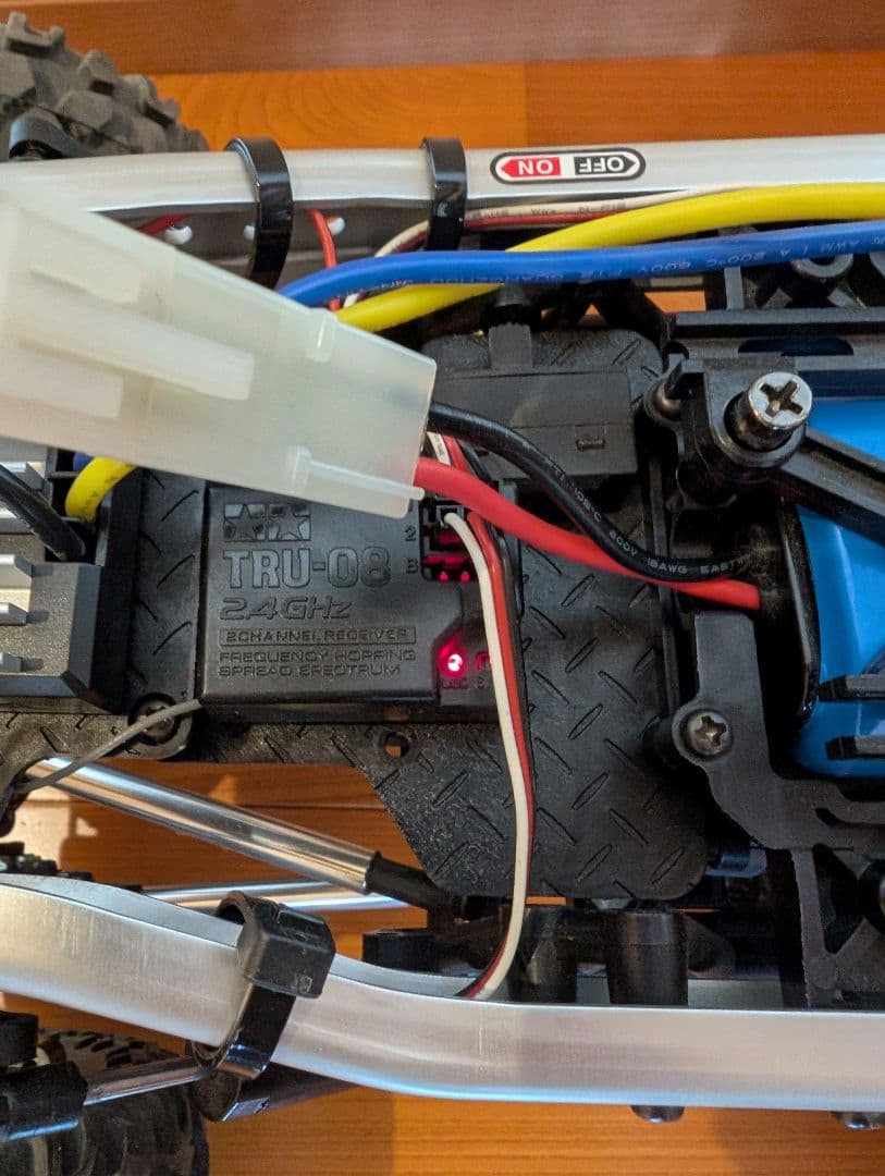 タミヤ　CR-01　 ランドクルーザー40　 純正新品バッテリー、予備タイヤつき