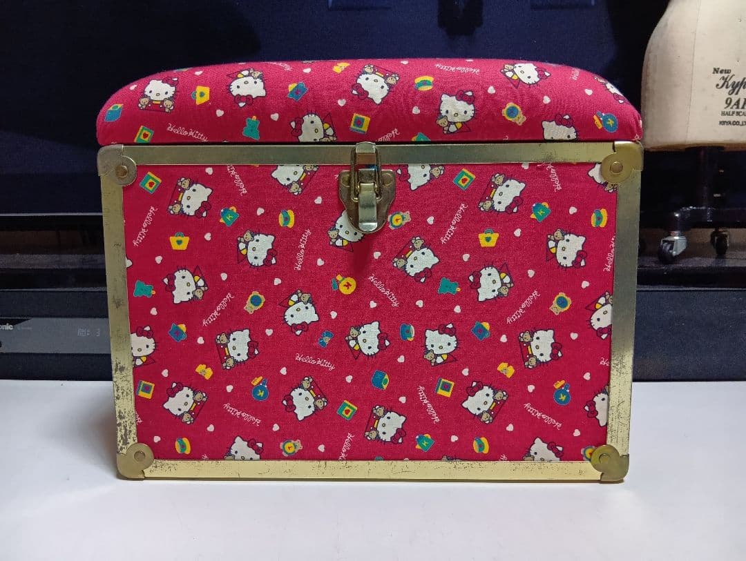希少　1970's　初代　ハローキティ　コレクション　　ボックス　スツール