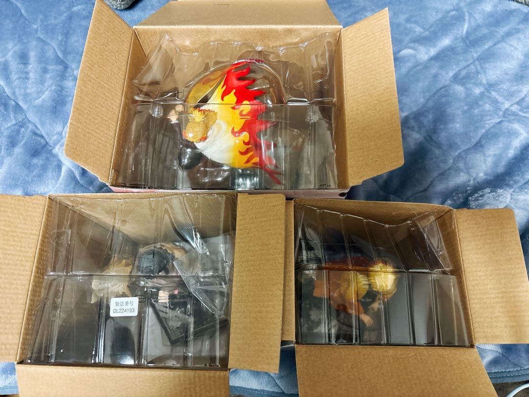 鬼滅の刃 フィギュア　煉獄杏寿郎、我妻善逸、嘴平伊之助