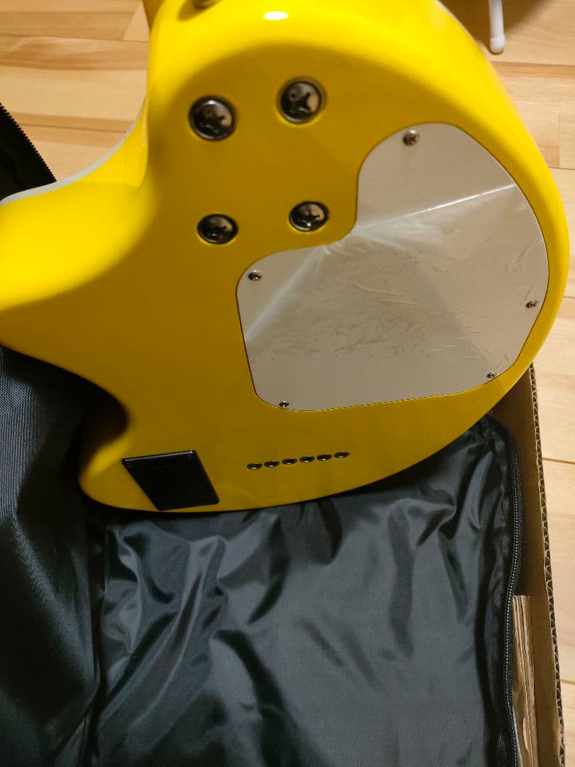 【ほぼ新品】フェルナンデス　ZO-3 ピカチュウギター